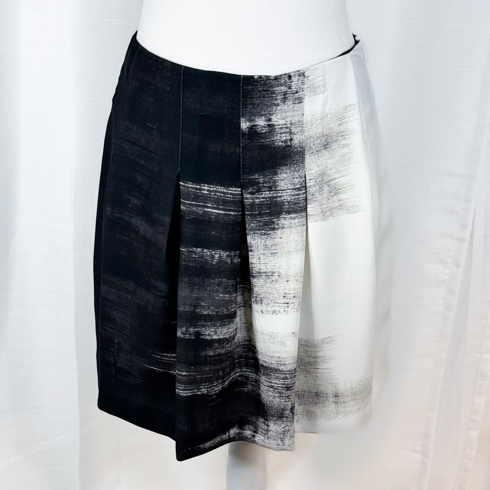 Vince Skirt Womens 0 Black White Abstract Brushstroke Pleated A Line Pockets
